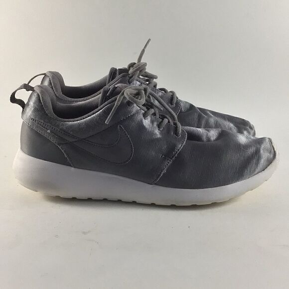 Nike Roshe One Premium womens running shoes gunsmoke gray size 9.5 833928-006 - Picture 1 of 8